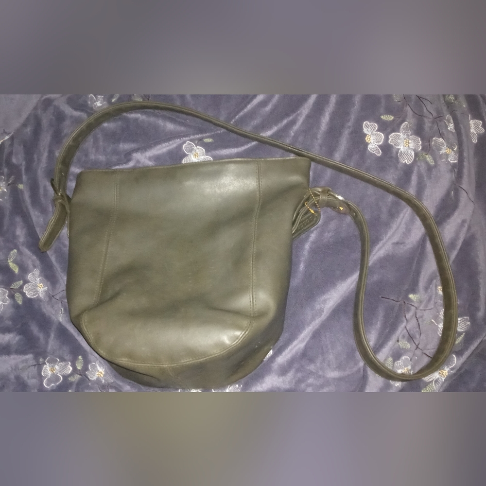 Women's Dolce Vita Large Brownish Gray Crossbody Bucket Shaped Purse/Handbag